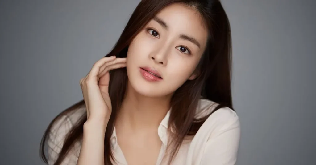 Kang So-ra with celebgeeks.com