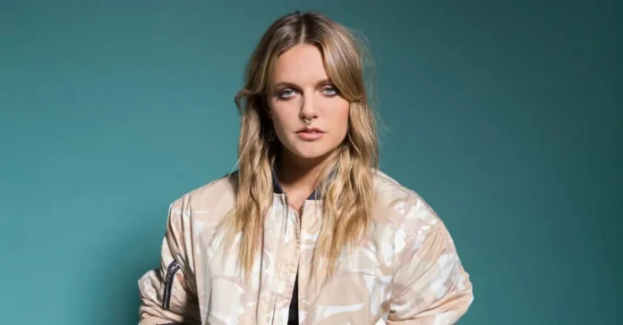 Tove Lo with celebgeeks.com